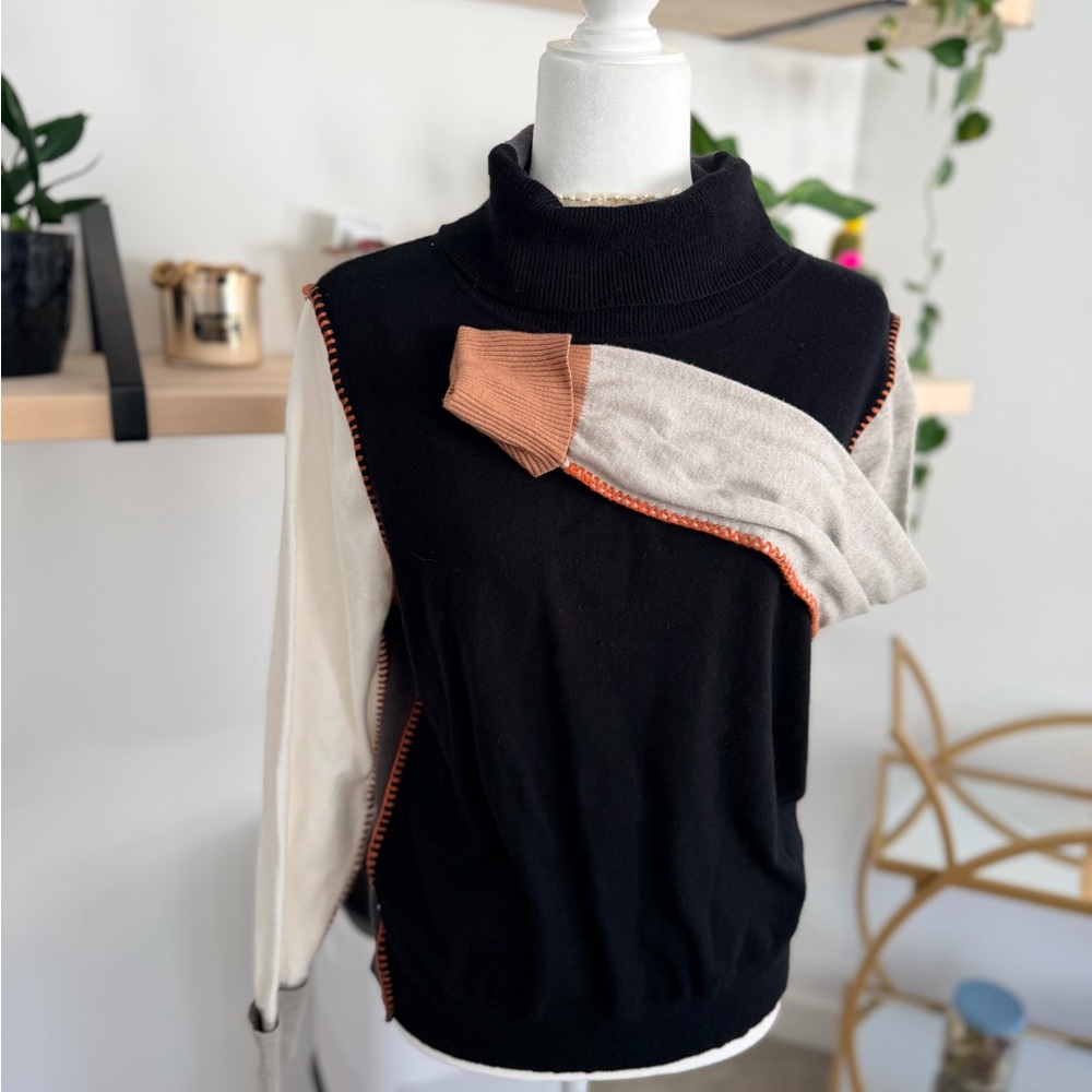 Aaeda Colorblock Sweater